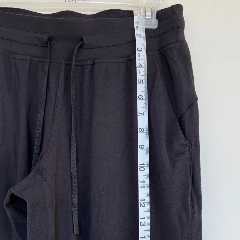 Lululemon Athletica Black Jogger Pants - Picture 2 of 7